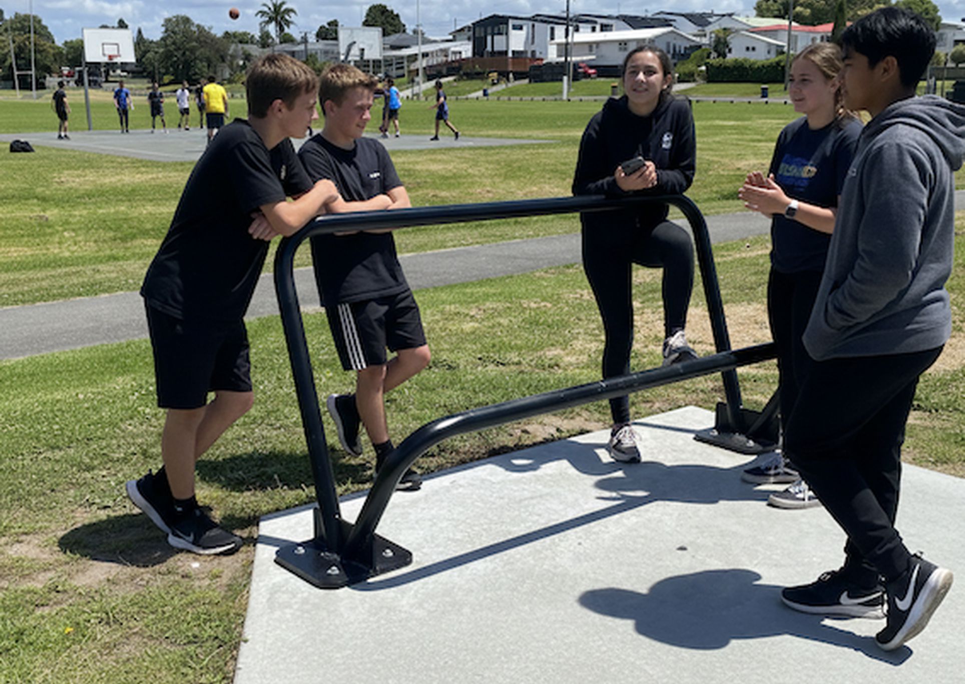 Court Side Seating, High Five Seat