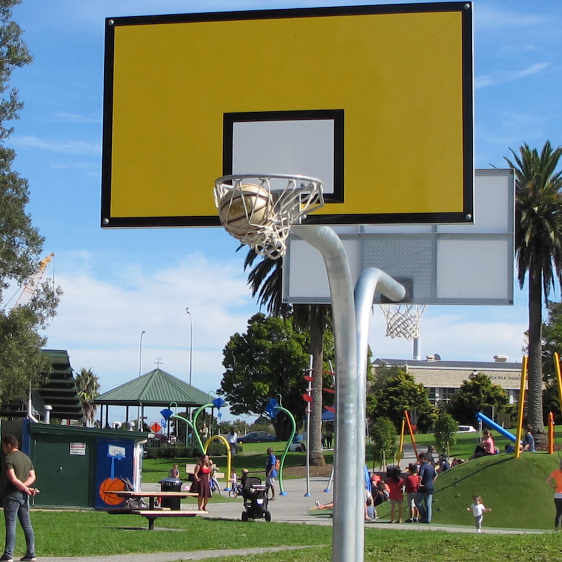 Basketball D Court + Full Court Mini, Potters Park